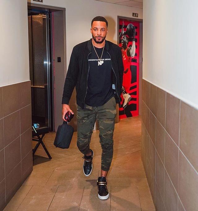 莫雷托：那不勒斯想在冬窗从罗马引进洛伦佐-佩莱格里尼（莫雷托：那不勒斯计划在冬窗向罗马求购洛伦佐-佩莱格里尼）