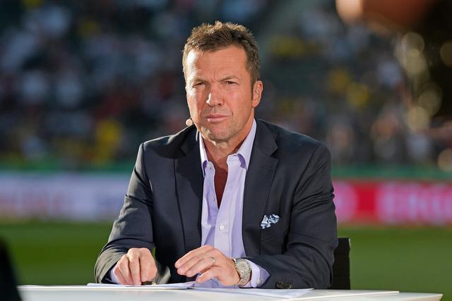 这是被传染了？洛夫顿罚球三不沾 看了一眼古德温还邪魅笑一下（洛夫顿罚球三不沾，瞟古德温后邪魅一笑：也被传染了？）