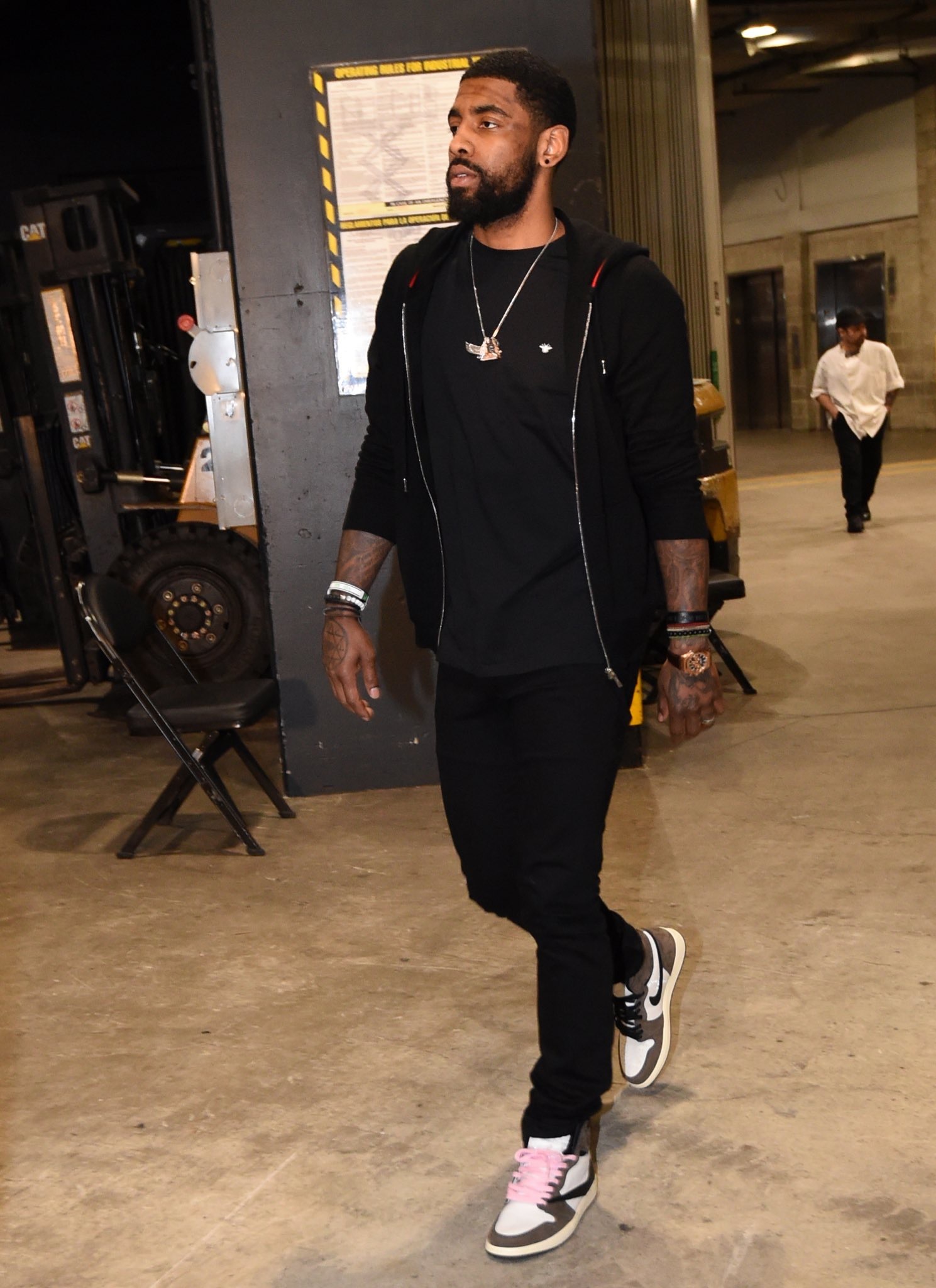 萨利巴：加布里埃尔是我的好友，我要像他一样有更多的进球（萨利巴：加布里埃尔是挚友，向他看齐争取更多进球）