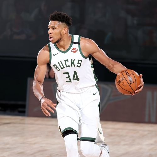 国乒的二王一马时代，王励勤与马琳的精彩对决瞬间，看得真是太过瘾了！（国乒二王一马巅峰期：王励勤与马琳的高能名场面，真叫人看得过瘾！）