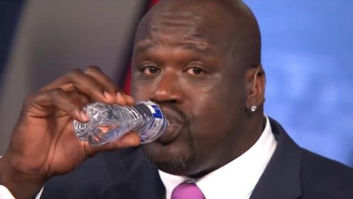 前阿森纳与切尔西后卫赞Declan Rice是顶级中场，却认为巴黎圣日耳曼的Vitinha更胜一筹（前阿森纳、切尔西后卫称赖斯已是顶级中场，但更看好巴黎的维蒂尼亚）