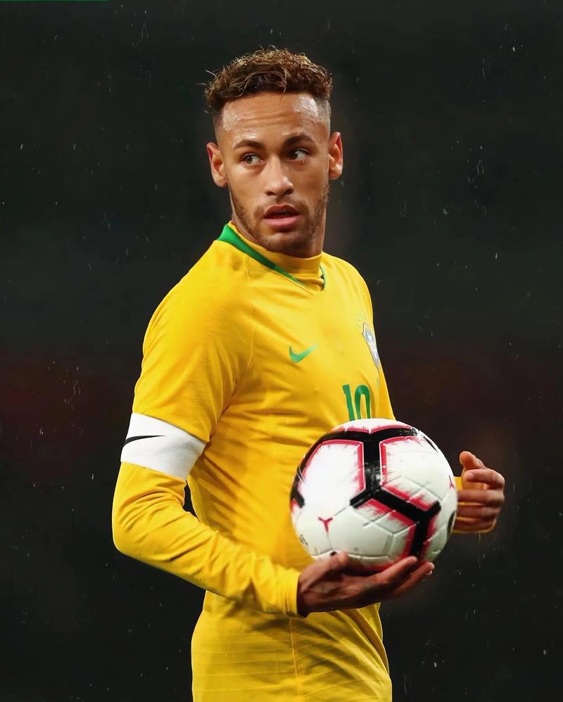 瓜迪奥拉：切尔基的天赋让人惊叹，但简单才是王道！（瓜迪奥拉：切尔基天赋异禀，简单才是制胜之道）