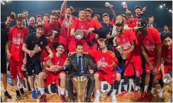 法尔克：拜仁考察了累西腓体育中场泽-卢卡斯，巴萨也有意（法尔克：拜仁已考察累西腓体育中场泽-卢卡斯，巴萨同样关注）