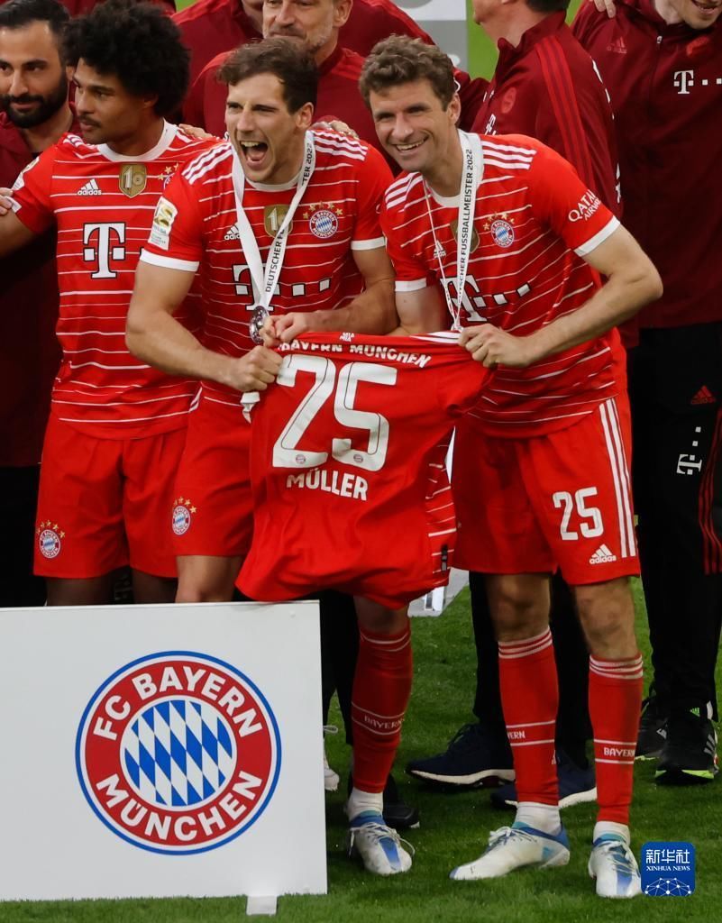 西甲前瞻：矛与盾之战！黄潜信奉防守至上，巴萨火力冠绝西甲（西甲前瞻：巴萨最强火力挑战黄潜钢铁防线，攻防极致对决）